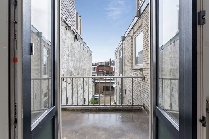 Foto 16 van Julianakade 38