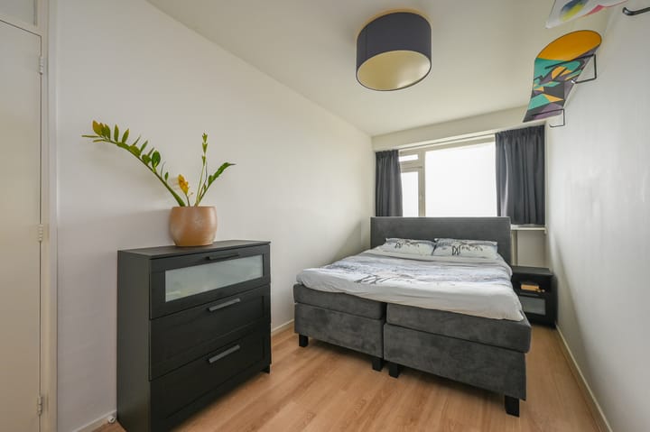 Foto 14 van Burgemeester Caan van Necklaan 346