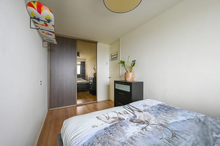 Foto 15 van Burgemeester Caan van Necklaan 346