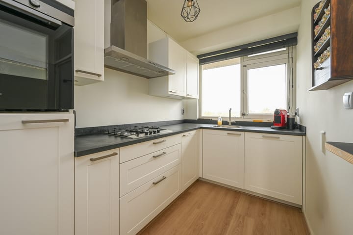 Foto 4 van Burgemeester Caan van Necklaan 346