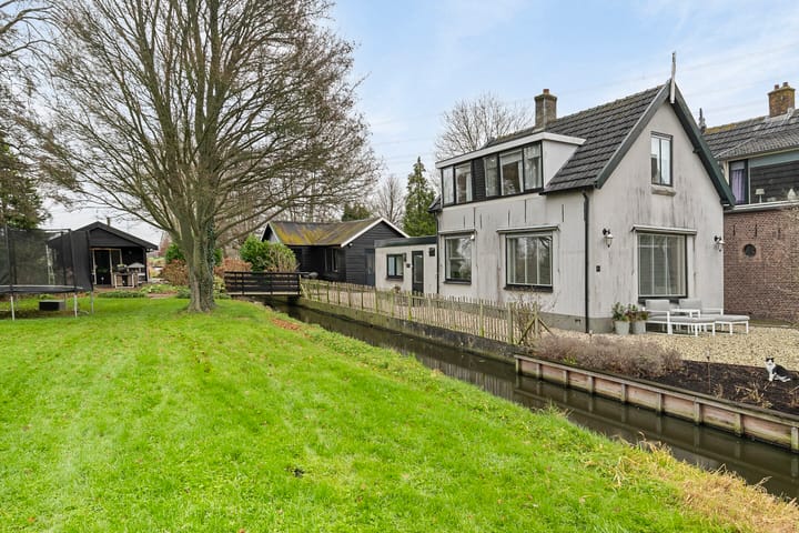 Foto 4 van Schuwacht 182