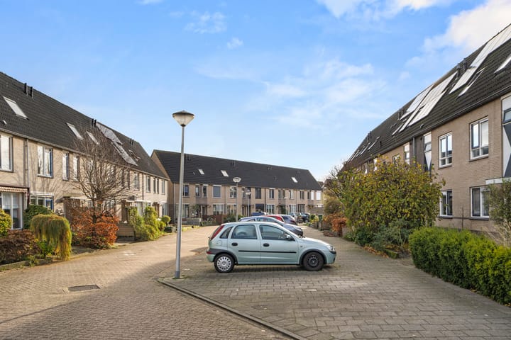 Foto 7 van Comeniusstate 11