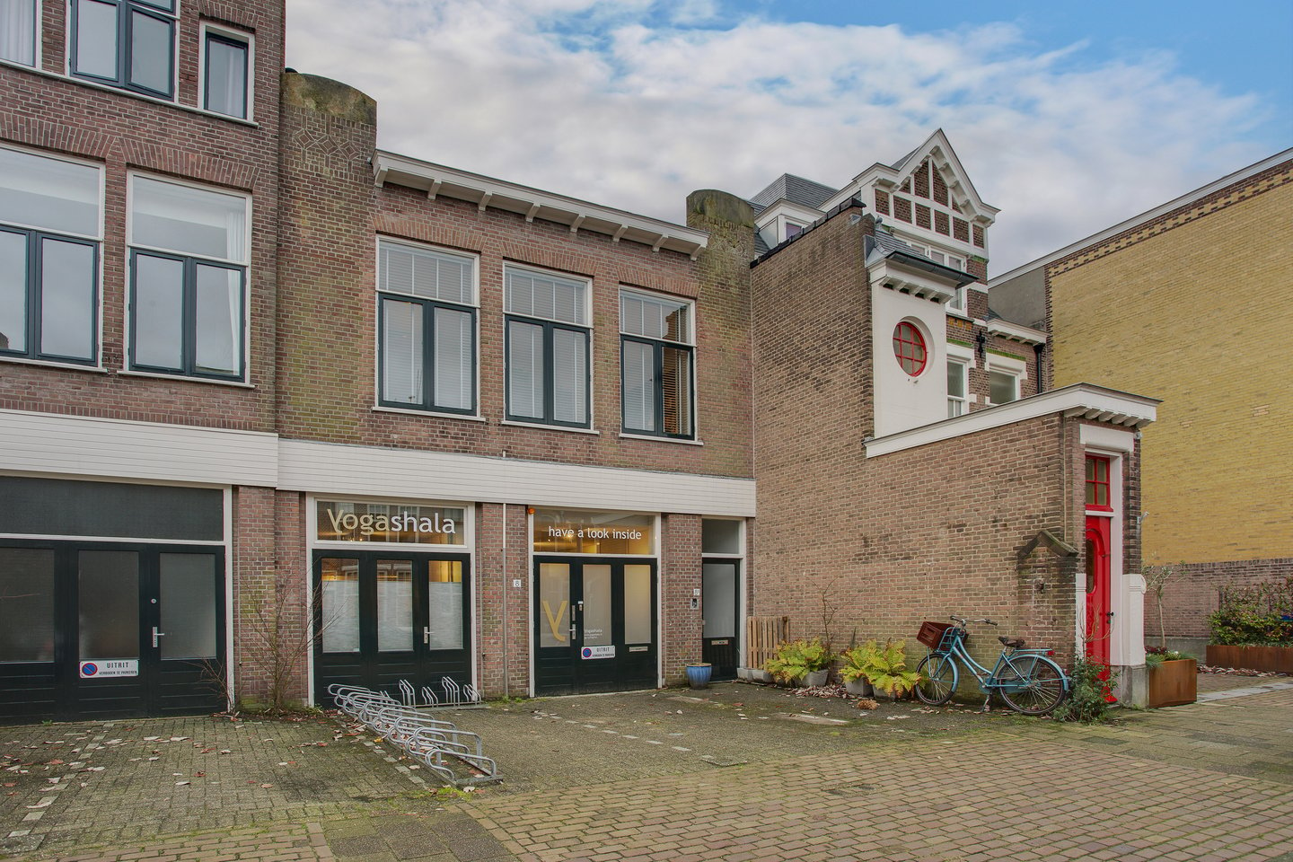 Bekijk foto 1 van Ten Hovestraat 8