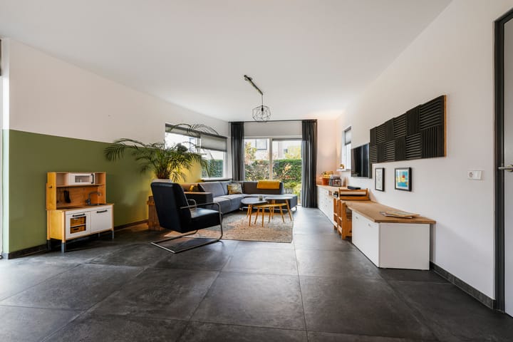 Foto 10 van Wim Sonneveldstraat 29