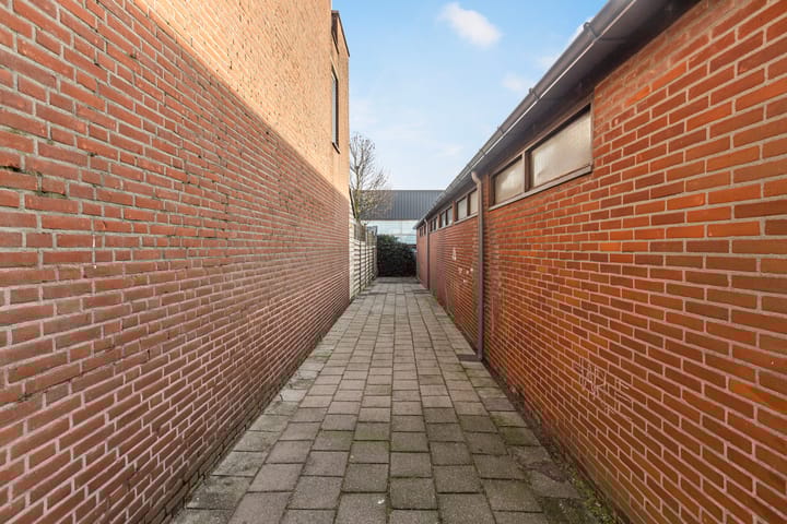 Photo 24 of Chopinstraat 37