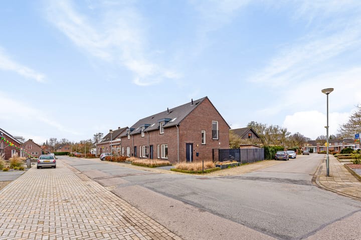 Foto 3 van Molenweg 10