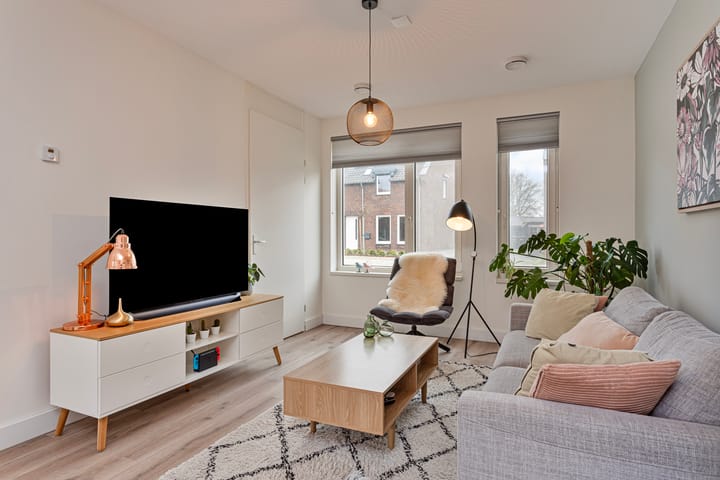 Foto 9 van Molenweg 10