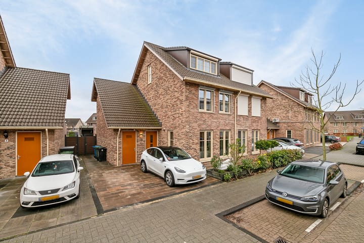 Foto 1 van Jean-Paul Sartrestraat 6