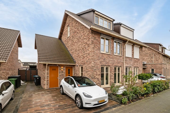 Foto 6 van Jean-Paul Sartrestraat 6