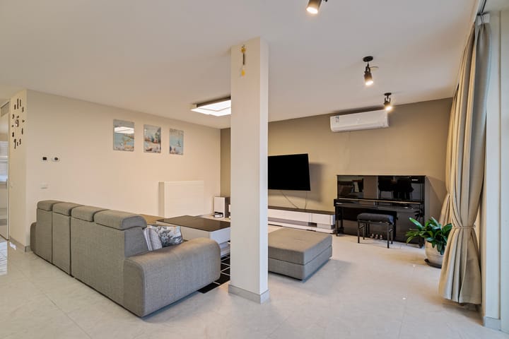 Foto 13 van Jean-Paul Sartrestraat 6