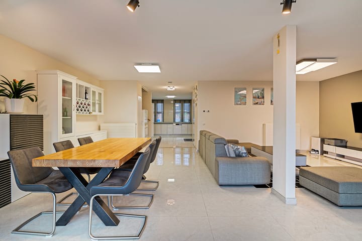 Foto 22 van Jean-Paul Sartrestraat 6