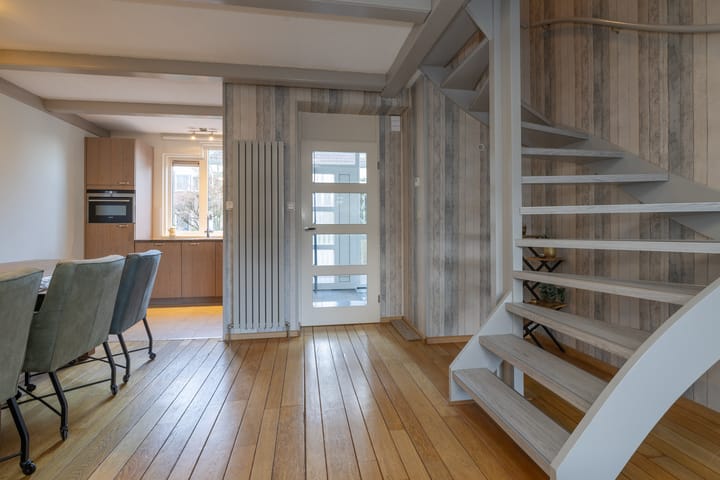 Foto 10 van Waardijnstraat 45