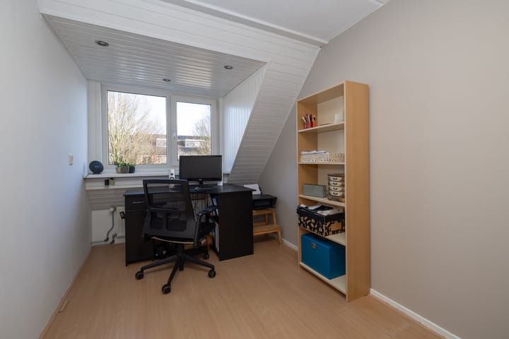 Foto 19 van Waardijnstraat 45