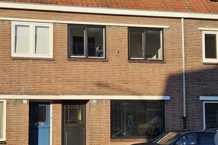 Van Meterenstraat 25