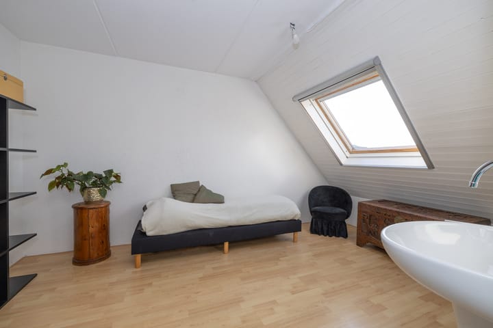 Foto 25 van Waardijnstraat 45