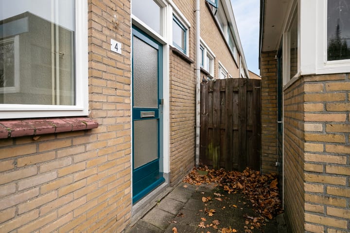 Foto 2 van Stikkerstraat 4