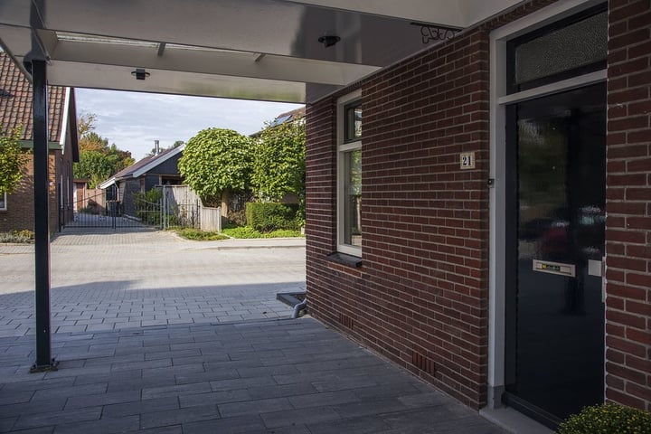 View photo 6 of Oude Benteloseweg 21