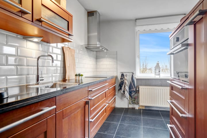 Foto 12 van Mercurius 49