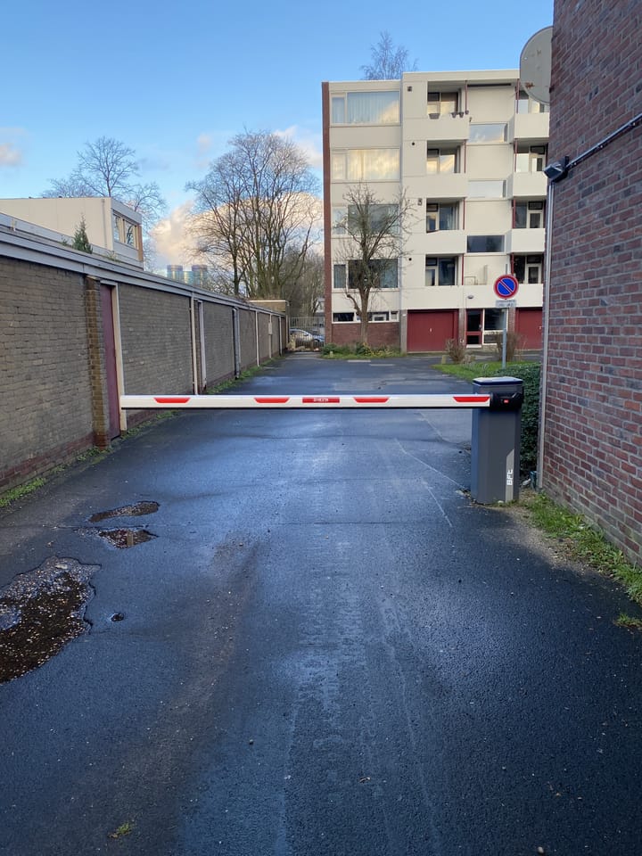 Photo 4 of Van Eysingalaan 217