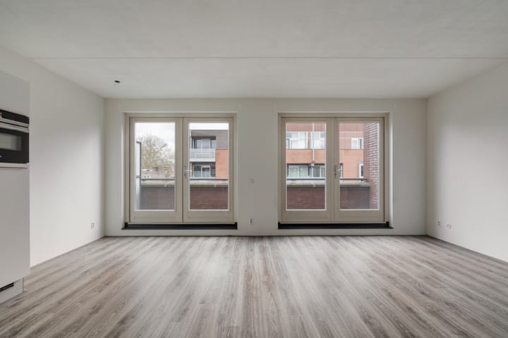 Foto 2 van Meerten Verhoffstraat 10-D18