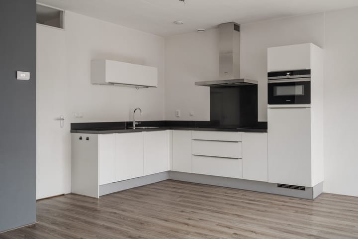 Foto 4 van Meerten Verhoffstraat 10-D18