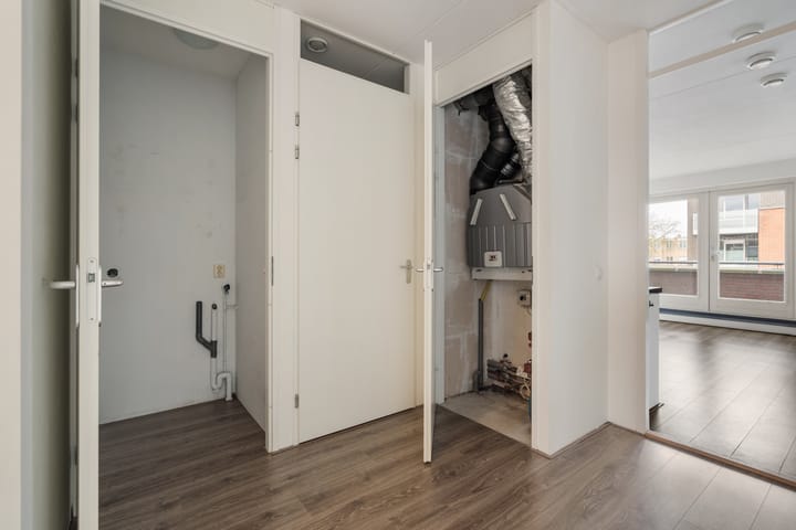 Foto 7 van Meerten Verhoffstraat 10-D18