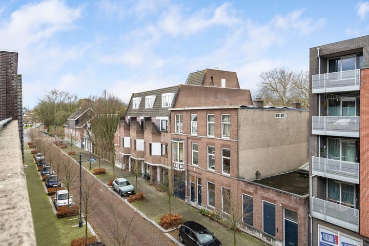 Foto 24 van Meerten Verhoffstraat 10-D18