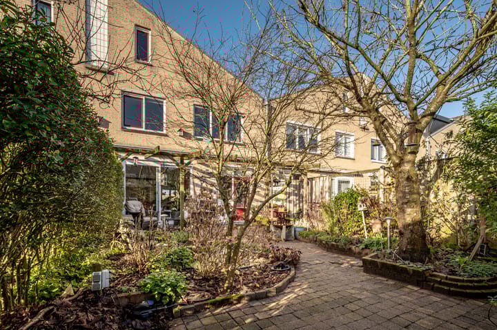 Foto 37 van Piccolostraat 47