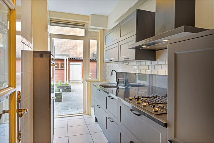 Foto 8 van Schenkkade 19