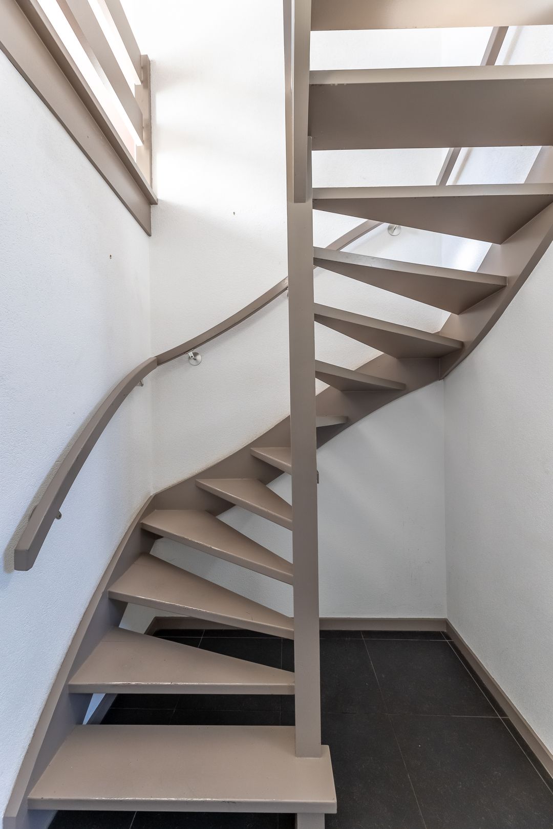 Foto 16 van Falckstraat 5