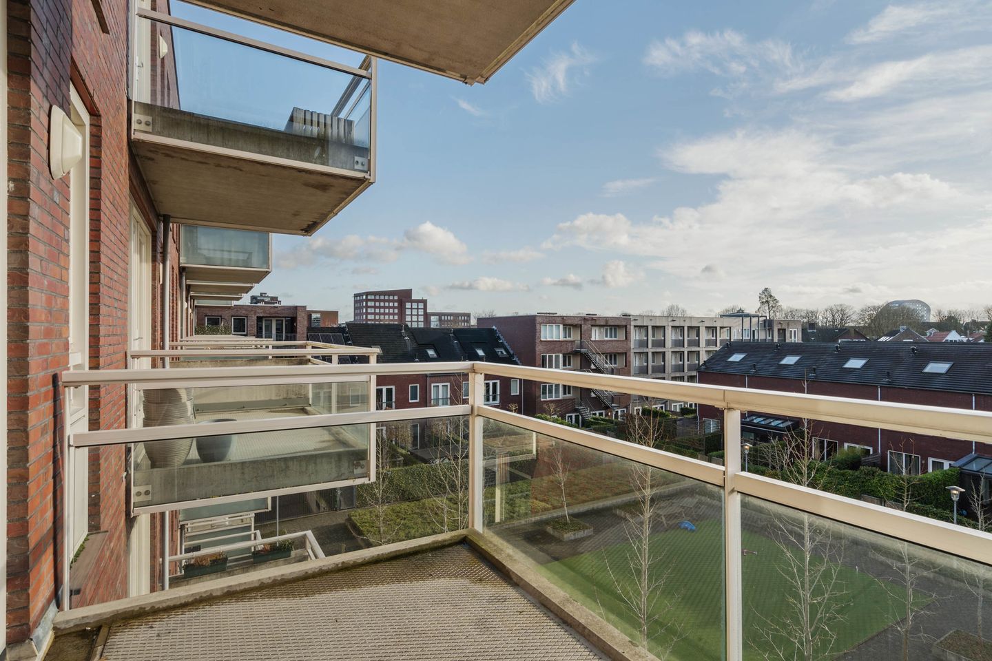 Photo 10 of Stationsweg 57