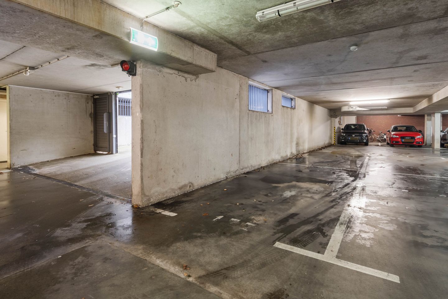 Photo 29 of Stationsweg 57