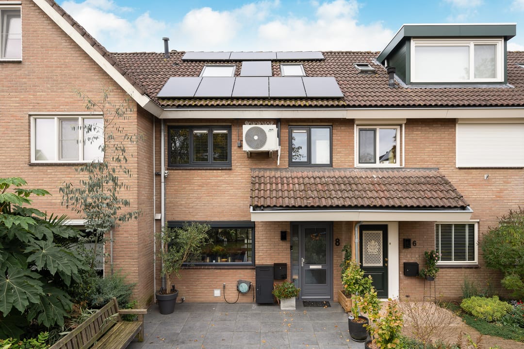 Foto 2 van Rozenerf 8