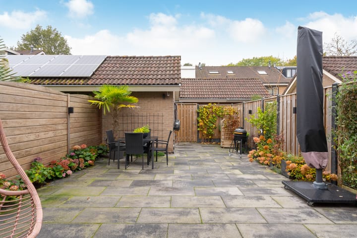 Foto 30 van Rozenerf 8