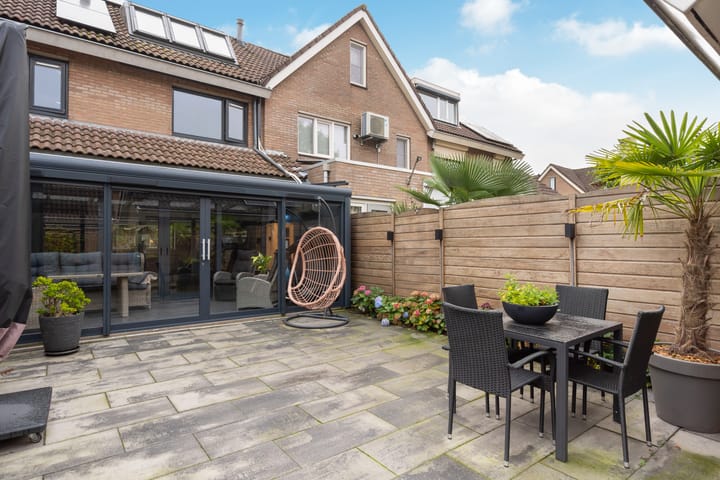 Foto 33 van Rozenerf 8