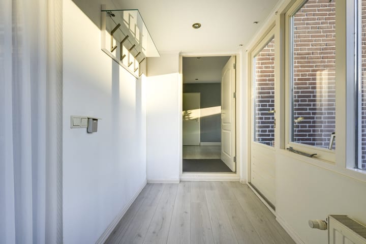 Foto 6 van Slechtvalk 4