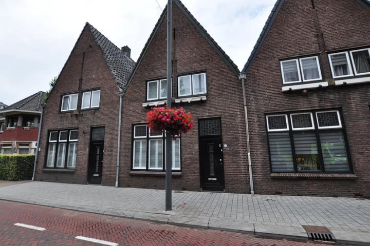 Bekijk foto 1 van Nieuwstraat 11