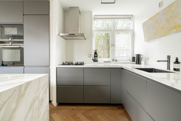 Photo 12 of Nickeriestraat 52-2