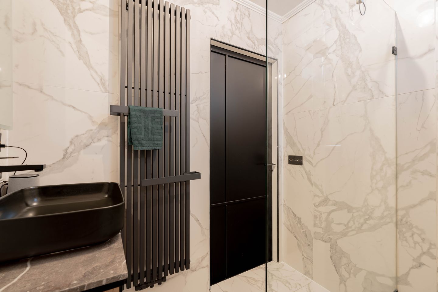 Photo 20 of Nickeriestraat 52-2