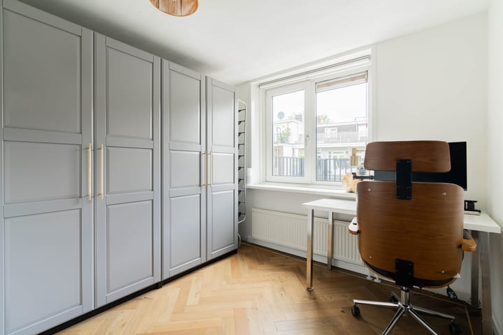 Photo 29 of Nickeriestraat 52-2