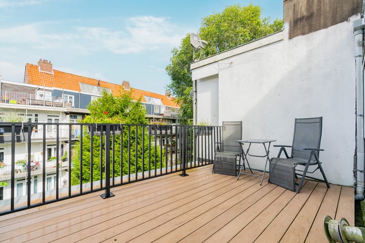 Photo 33 of Nickeriestraat 52-2