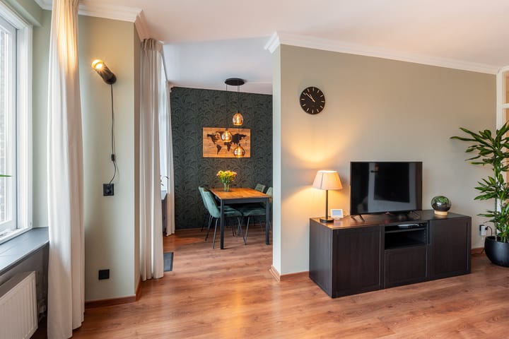 Foto 6 van Van der Helmstraat 456