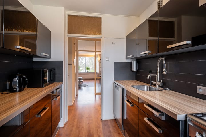 Foto 12 van Van der Helmstraat 456