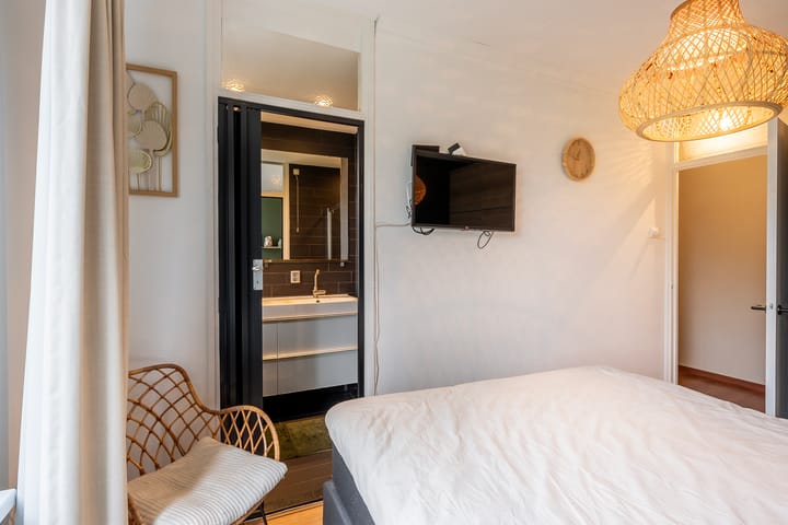 Foto 17 van Van der Helmstraat 456