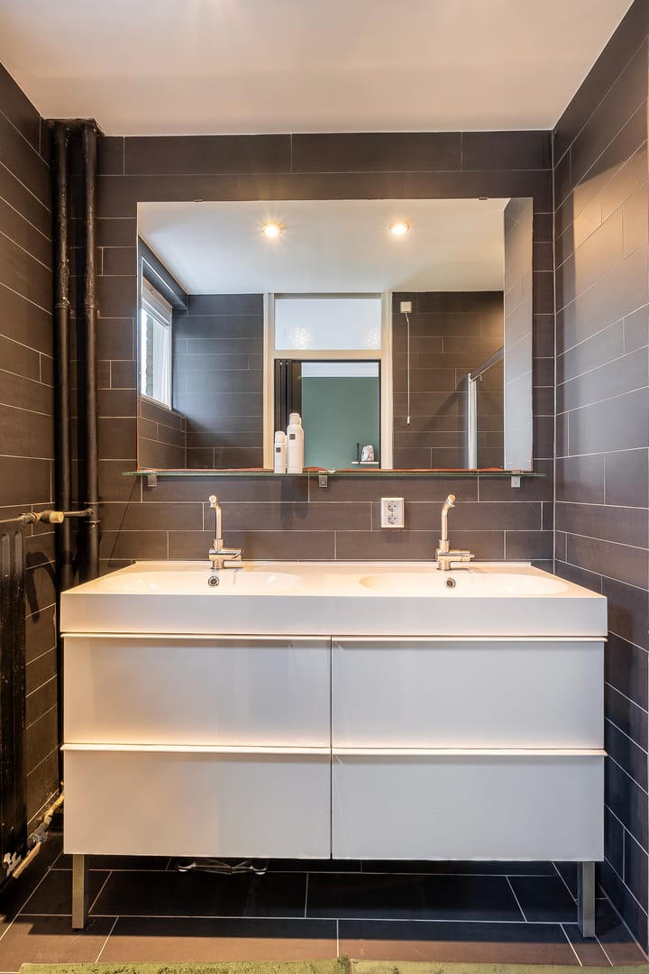 Foto 18 van Van der Helmstraat 456