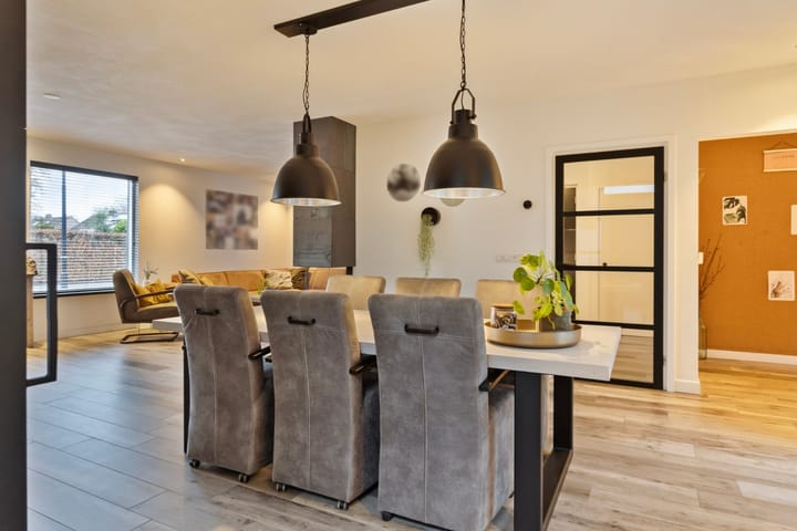 Photo 9 of Vlinkert 71