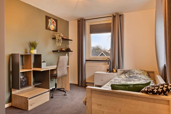 Photo 33 of Vlinkert 71