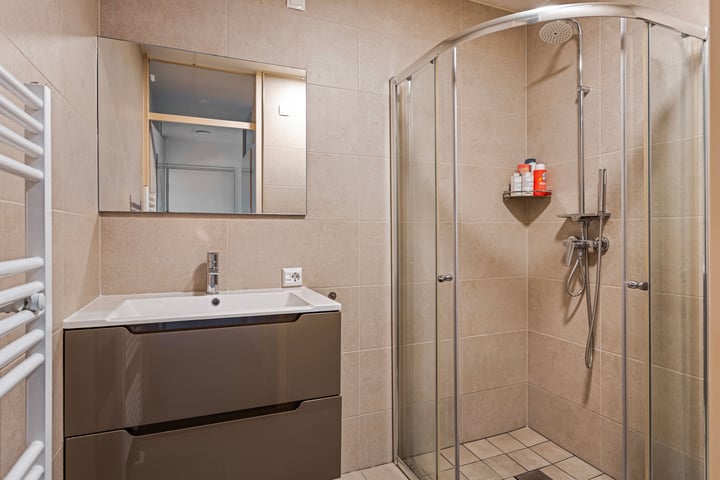 Photo 4 of Meijer van Leeuwenstraat 26