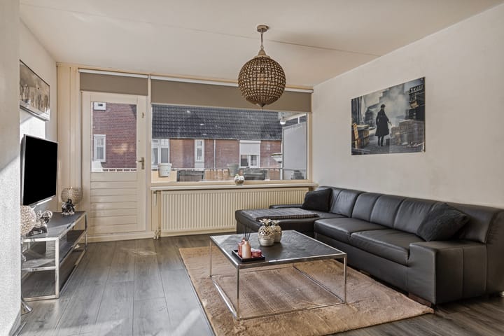Photo 9 of Meijer van Leeuwenstraat 26