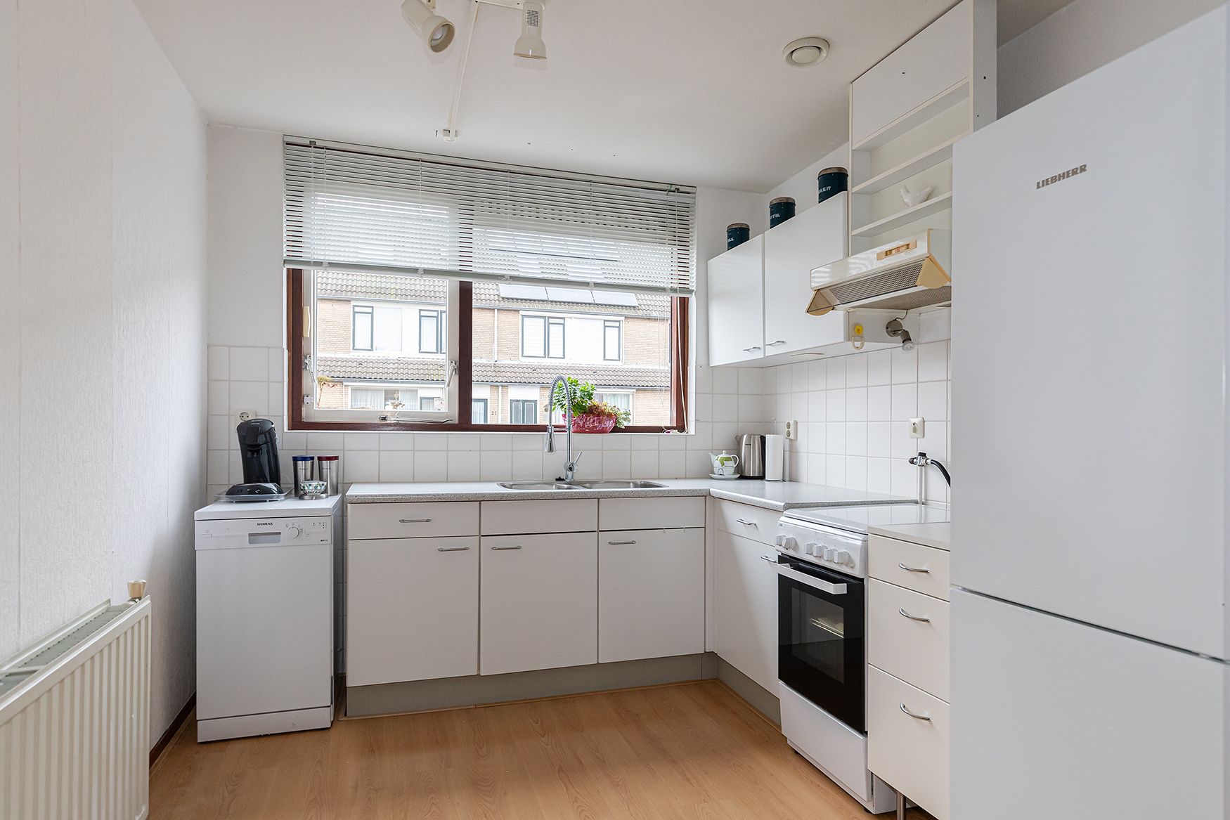 Foto 3 van Esdoornlaan 2